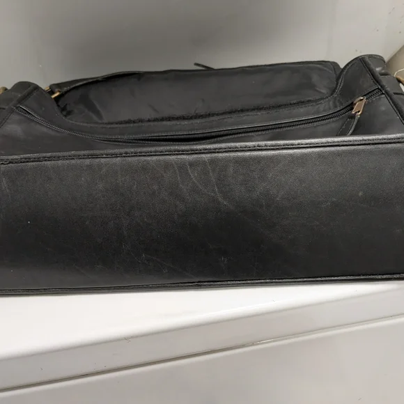 Coach Vintage 1997 G7S-0524 Black Leather Briefcase/Messenger Bag - Picture 13 of 14